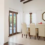 Playa Villa *